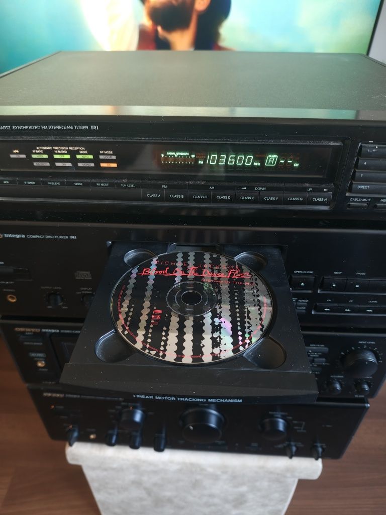 Onkyo Integra A807, Onkyo TA205, Onkyo DX 706, Onkyo T407 piloty