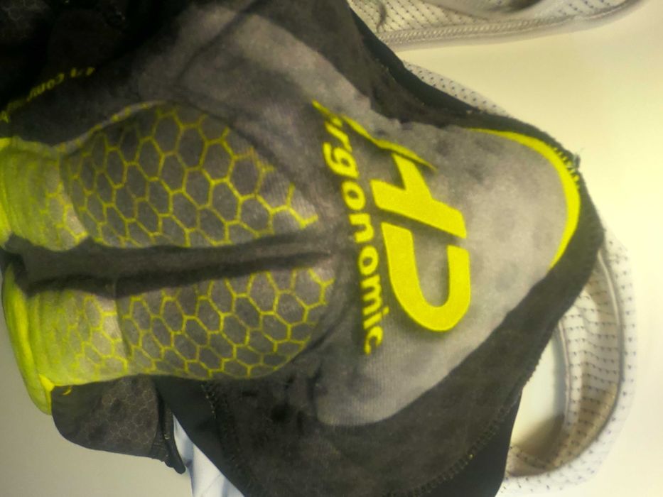 Spodenki na rower - na szelkach