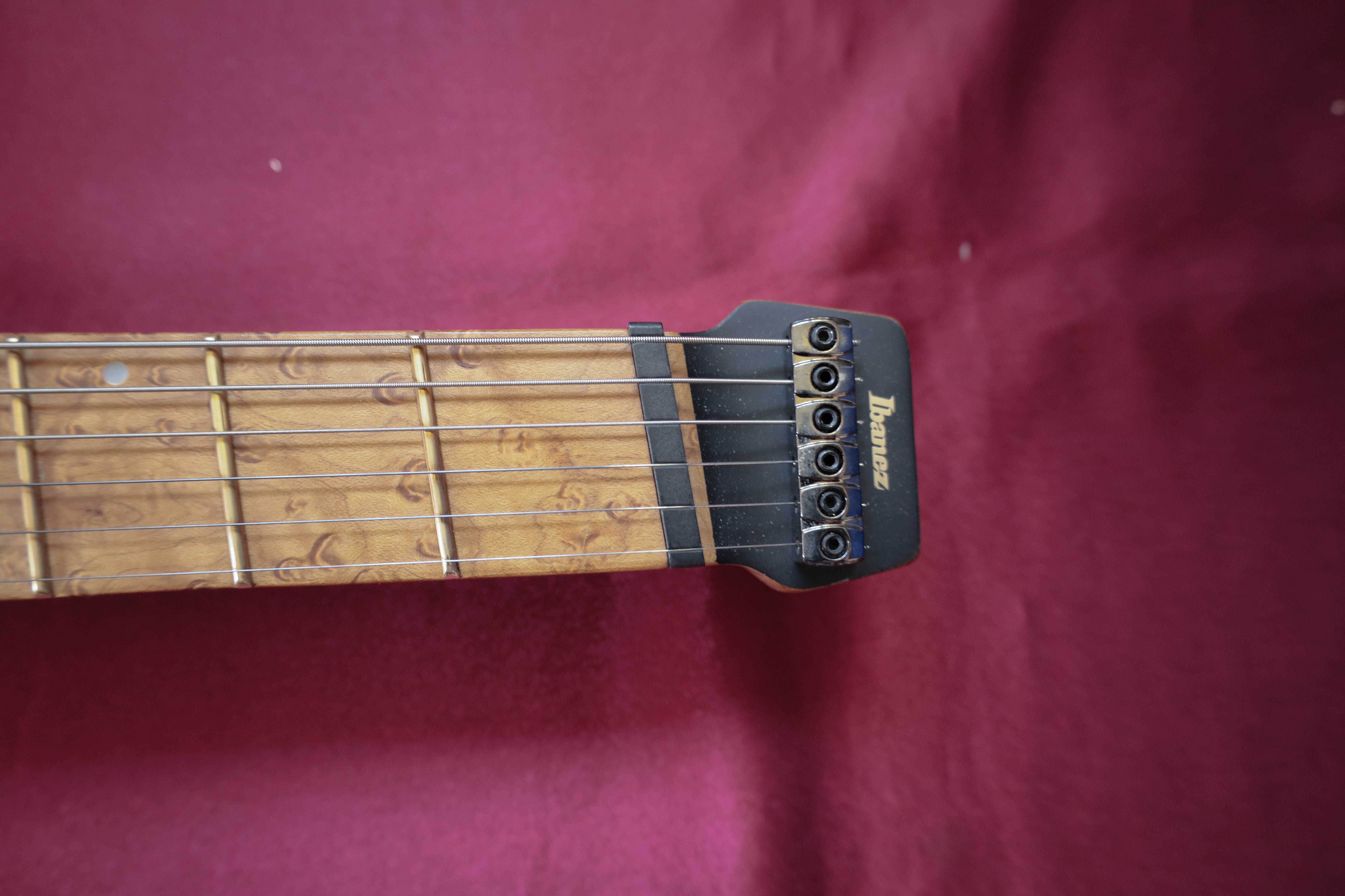 Ibanez QX 52 headless електрогітара