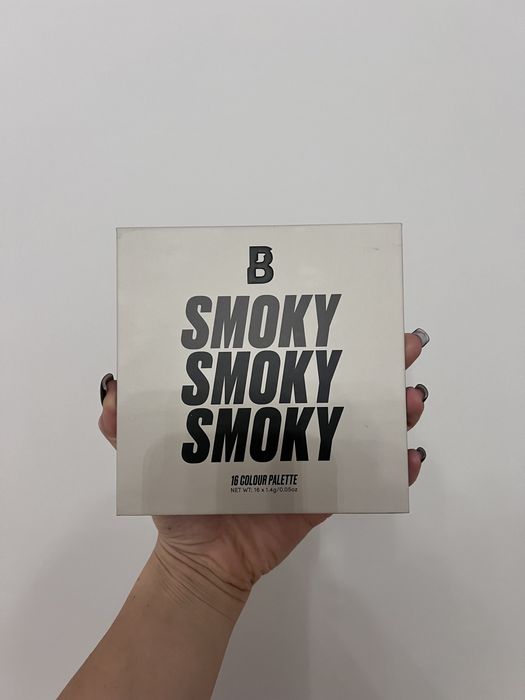 Палетка тіней By Beauty Bay Smoky