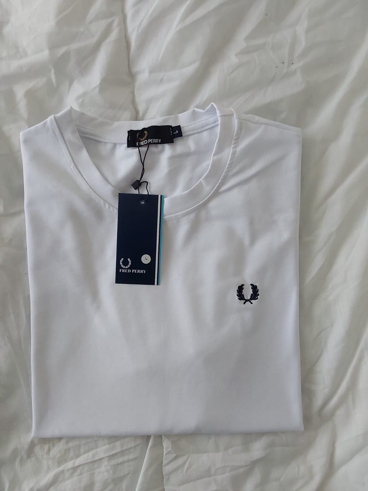 T-shirts em algodão e licra leve 3 pague 2