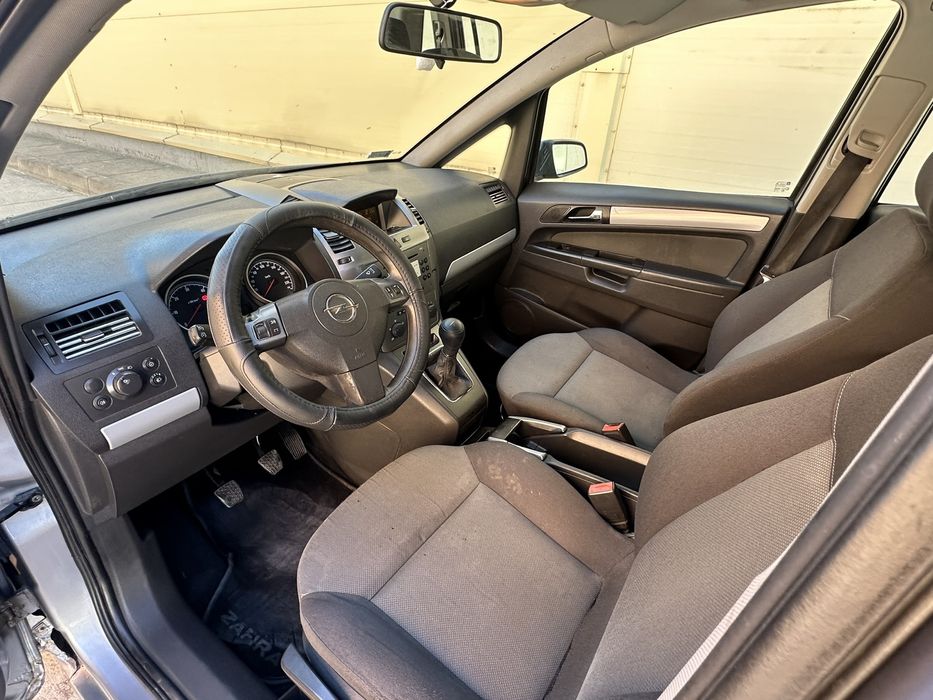 Свіжопригнана Зефіра Б 7місць не розмитнена