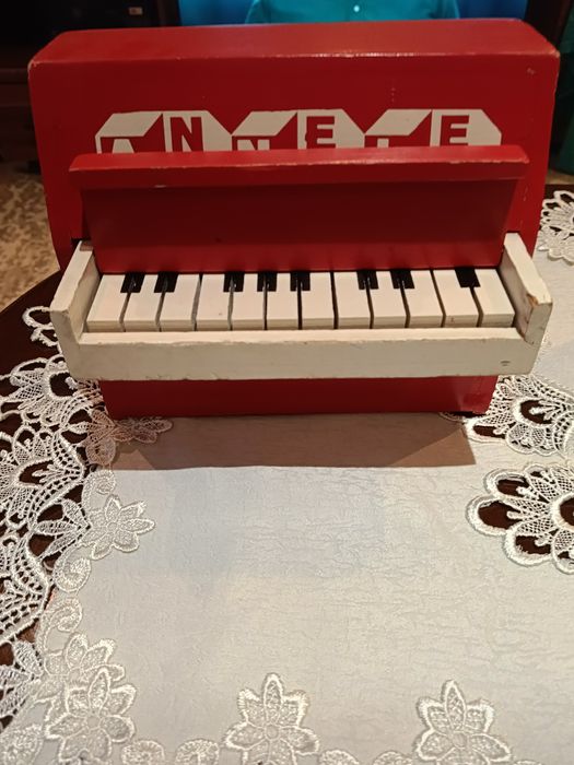 Pianino ZSRR dziecięce