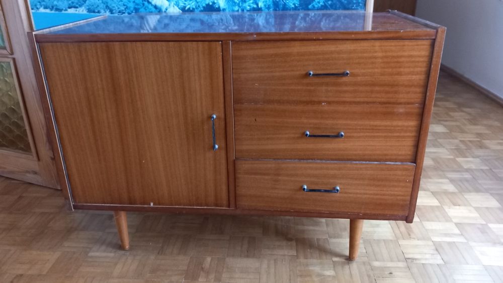 Kredens.witryna.komoda drewniana