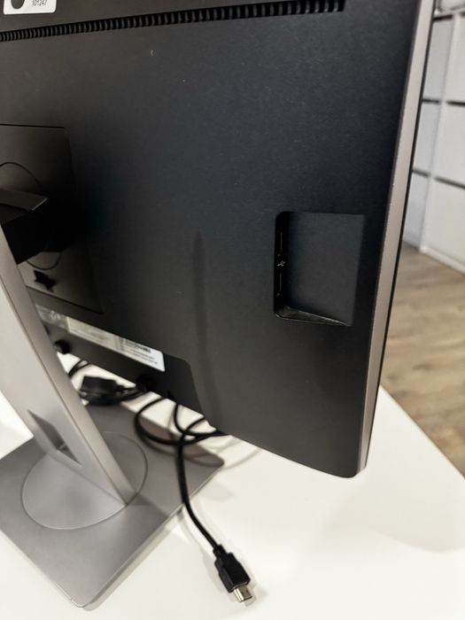 Monitor HP elitedisplay