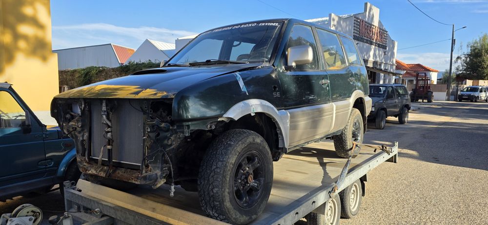 Vendo pecasnissan terrano 2 125 cv