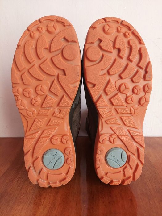 Черевики чобітки зимові фірми lowa marlin ll на gore tex оригінал 

Ро