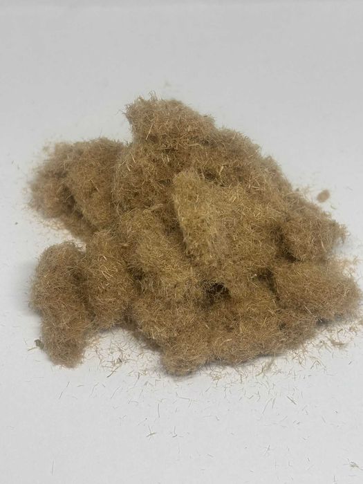 VENDE-SE — 6 TONELADAS DE JUTA TRITURADA