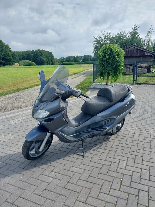 Skuter Piaggio x9