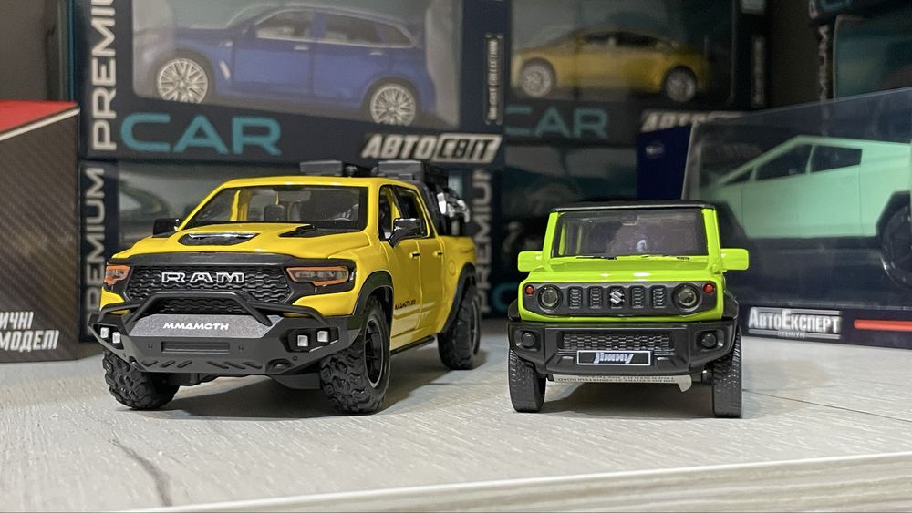 1:32 Нова машинка Suzuki Jinmy ( Jimny ) металева колекційна модель