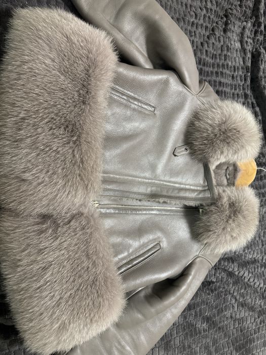 Стильна жiноча дублянка с натуральным хутром