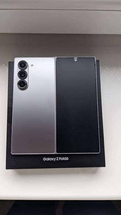 Samsung Z Fold 6