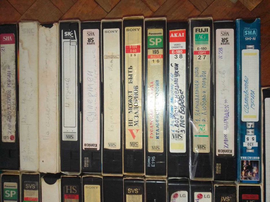 Видеокассеты VHS 12 стульев, Ирония судьбы Любовь и голуби фильмы СССР