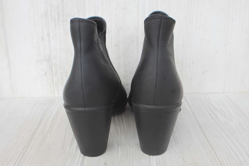 Ботильйони Ecco шкіра Данія 39р черевики ботинки ботильоны