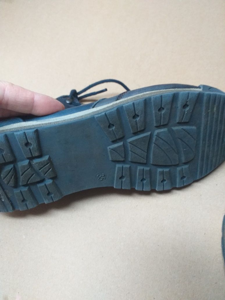 Buty zimowe chłopięce Lasocki roz. 35