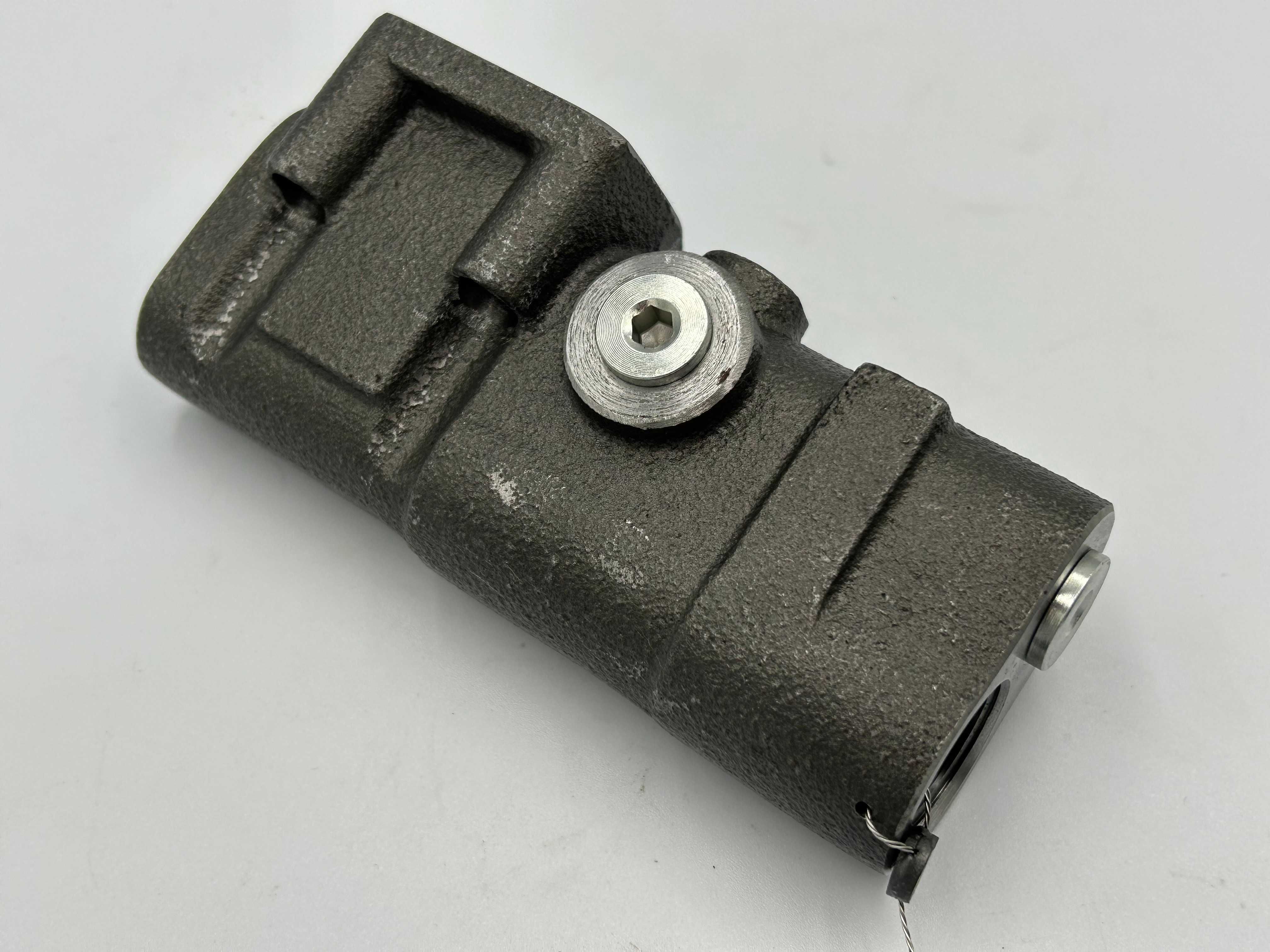 Kompensator, zawór sterujący pompą hydr. 9T-6859 CAT 416 428