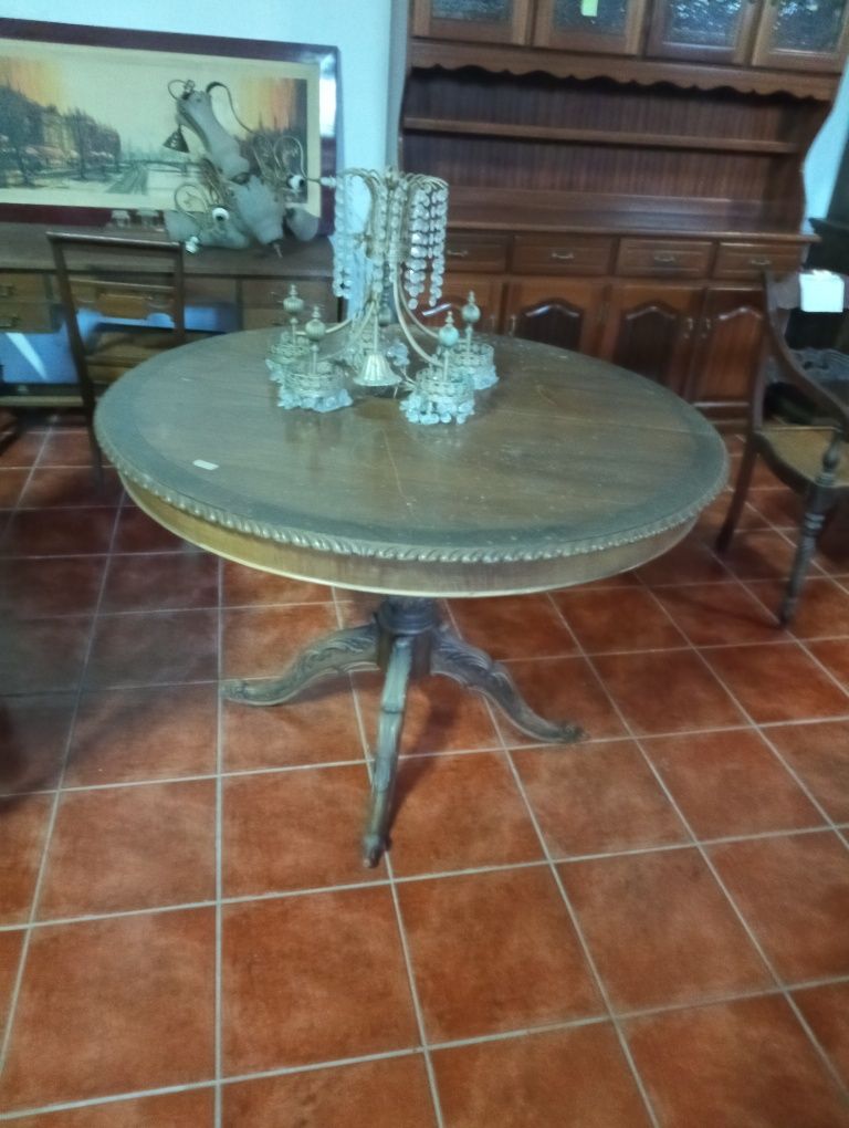 Recheio de loja de antiguidades