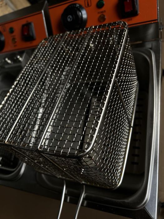 Електрична фритюрниця REEDNEE EF101