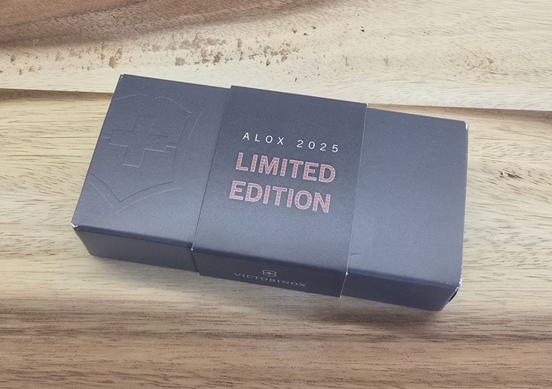 Szwajcarski scyzoryk Victorinox Pioneer X Alox Limited Edition 2025