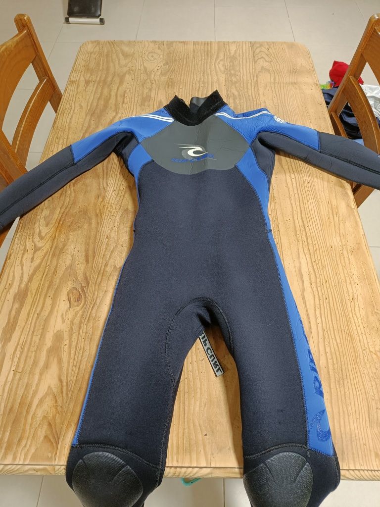Fato Surf Rip Curl 14 anos - Ótimo estado