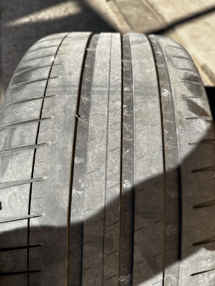 Продам шини 255/40r19 2шт