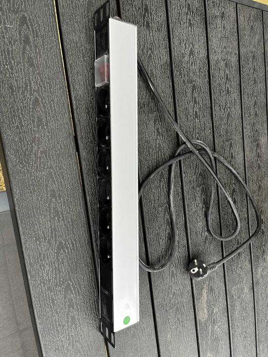 Listwa zasilająca do szafy Rack 19" 1U 6x16A 1,75 m