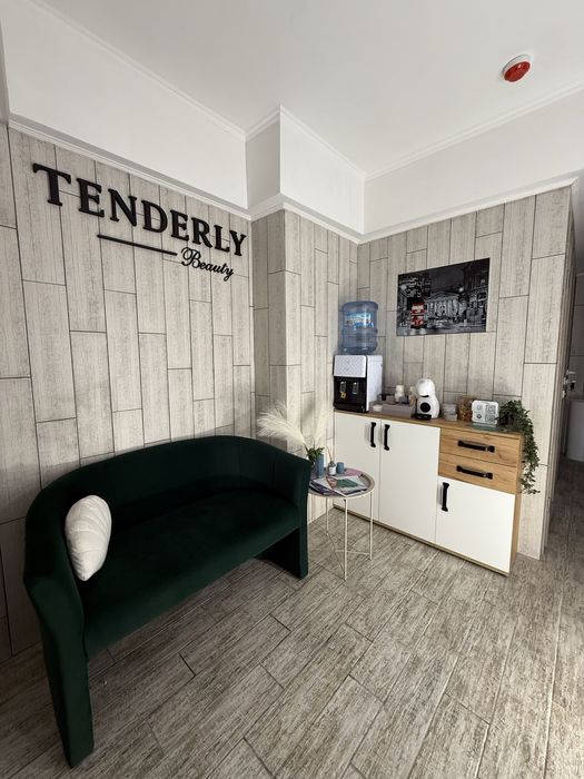 Место для мастера , лешмейкера ,бровиста ,визажист,прически