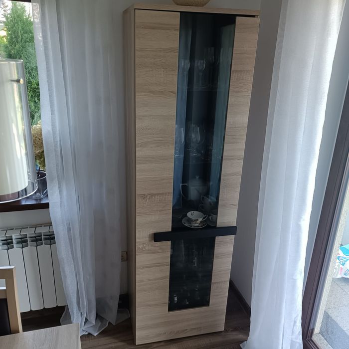 Komoda, stół, krzesła, witryna dąb sonoma