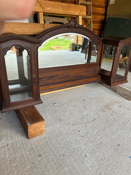 Witrynka antyczna wisząca z lustrami