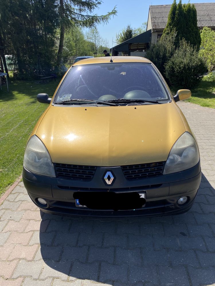 Renault Clio 2 1.6 uszkodzony