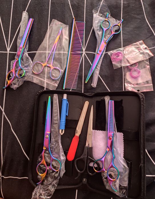 Conjunto tesouras + pente + acessórios