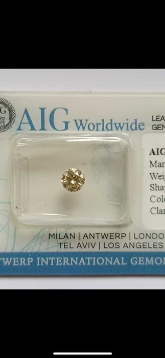 Diamante 0.5 Cts. / VS2 / Cor Amarelada