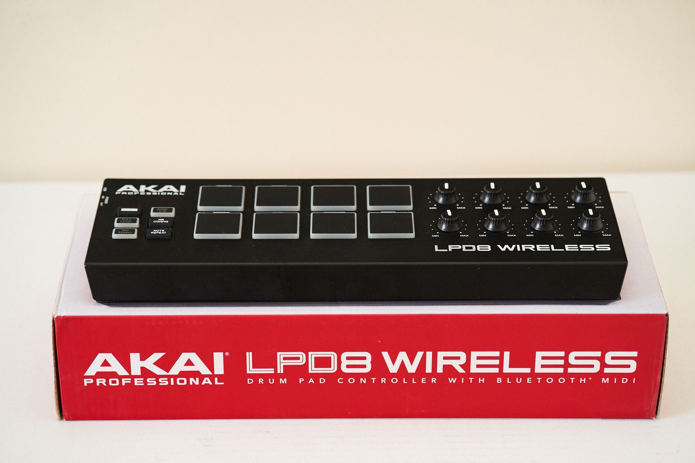 Kontroler Midi Akai LPD8 Wireless