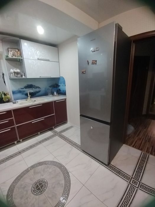 Продам дачу поруч з містом.