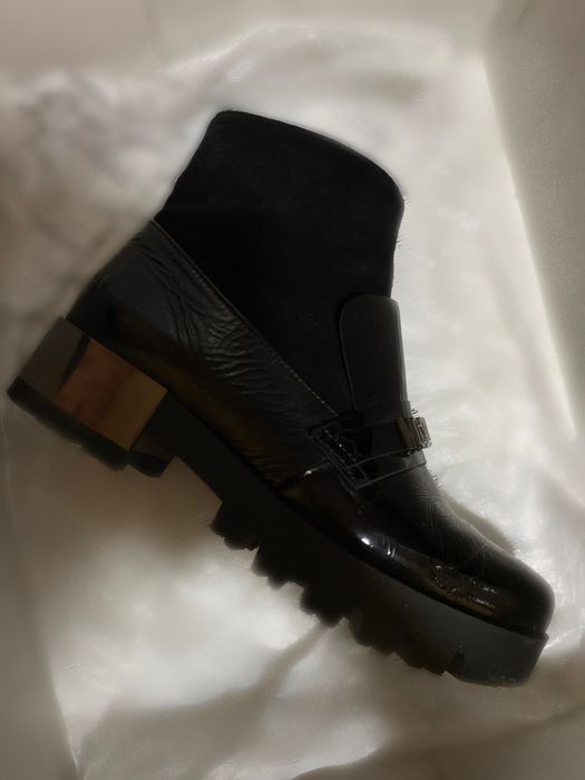 Черевики весняні Moschino