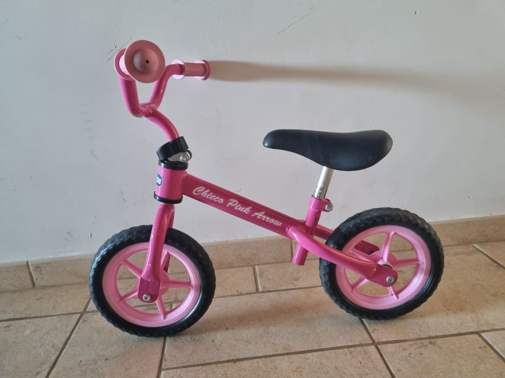 Bicicleta Chicco Sem Pedais
Metal ultraleve. Com guiador e o