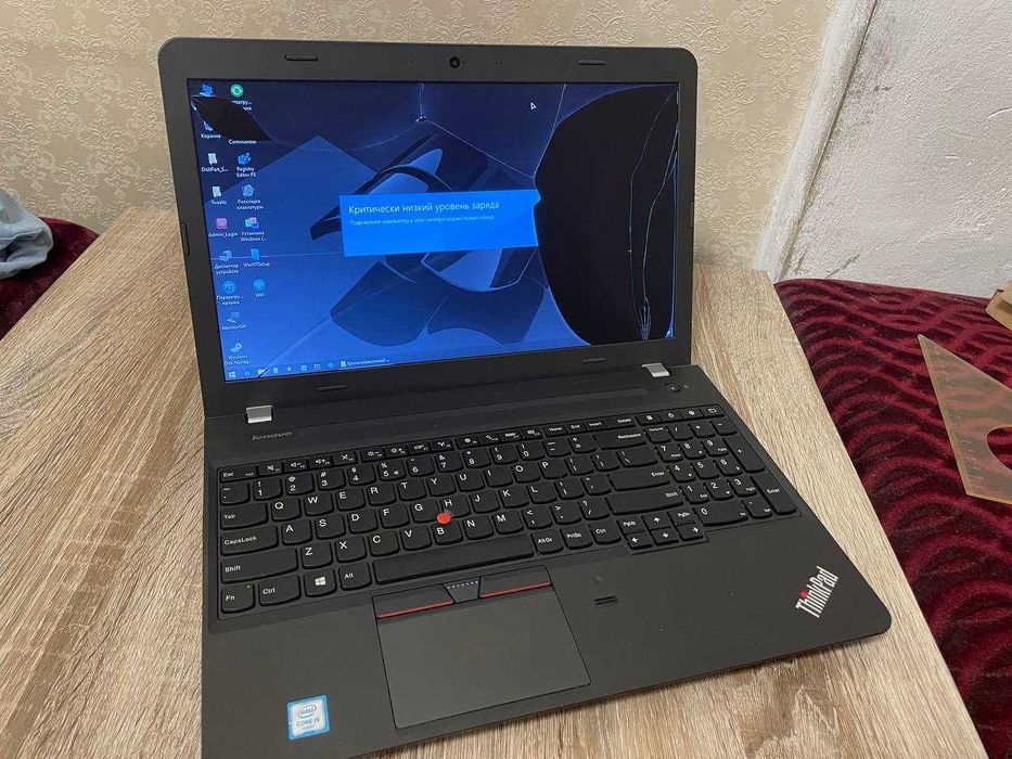 Ноутбук пiд вiдновлення  Lenovo ThinkPad E560
I5-6200U
Ddr3 4 гб