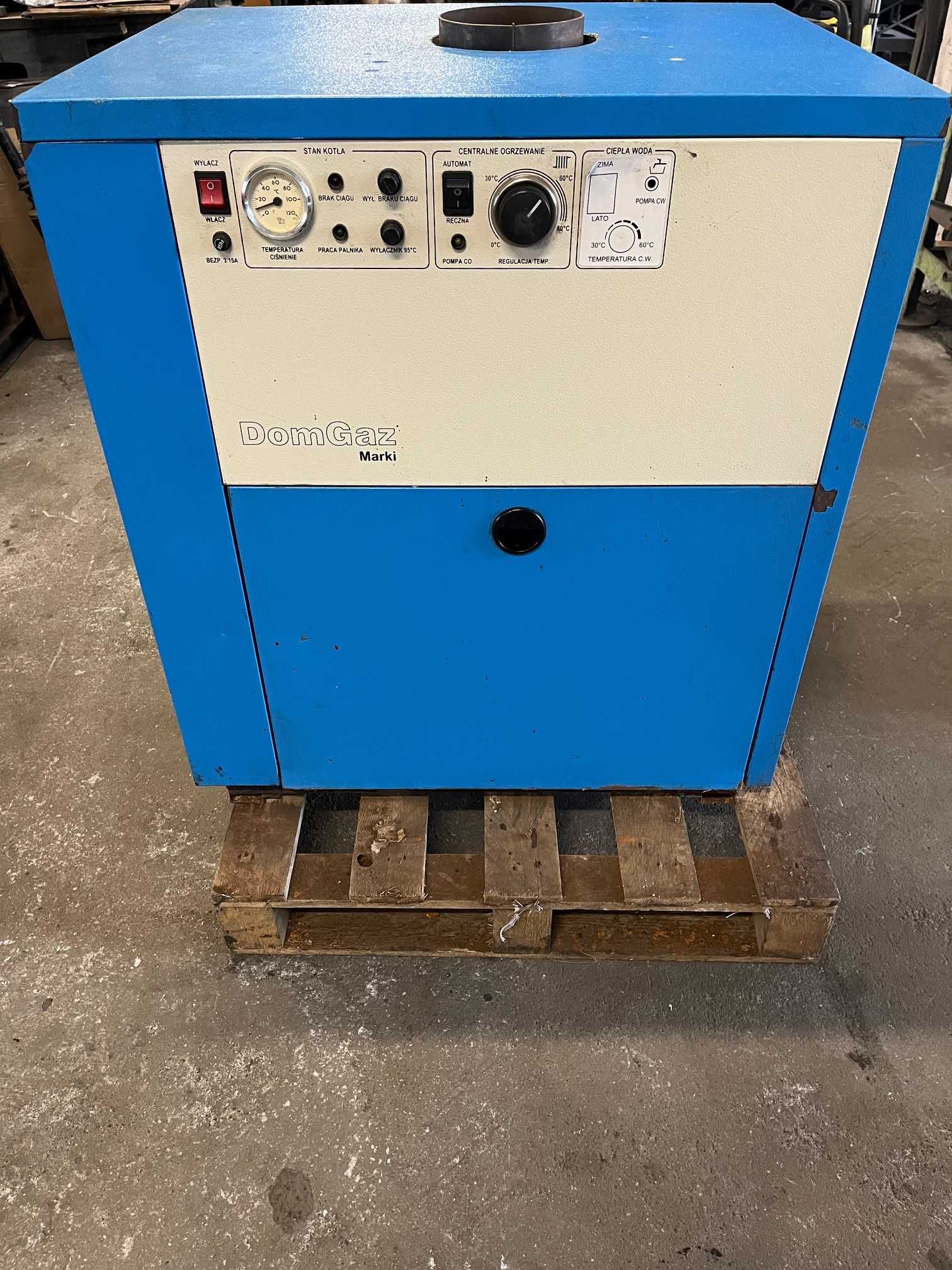 Kocioł grzewczy, gazowy, żeliwny, typ KGZ, DomGaz, moc 42kW
