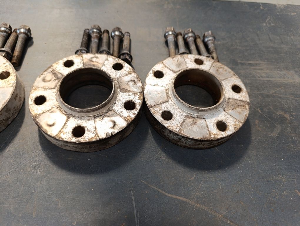 BMW dystanse 3cm,5x120/piasta 72.6.