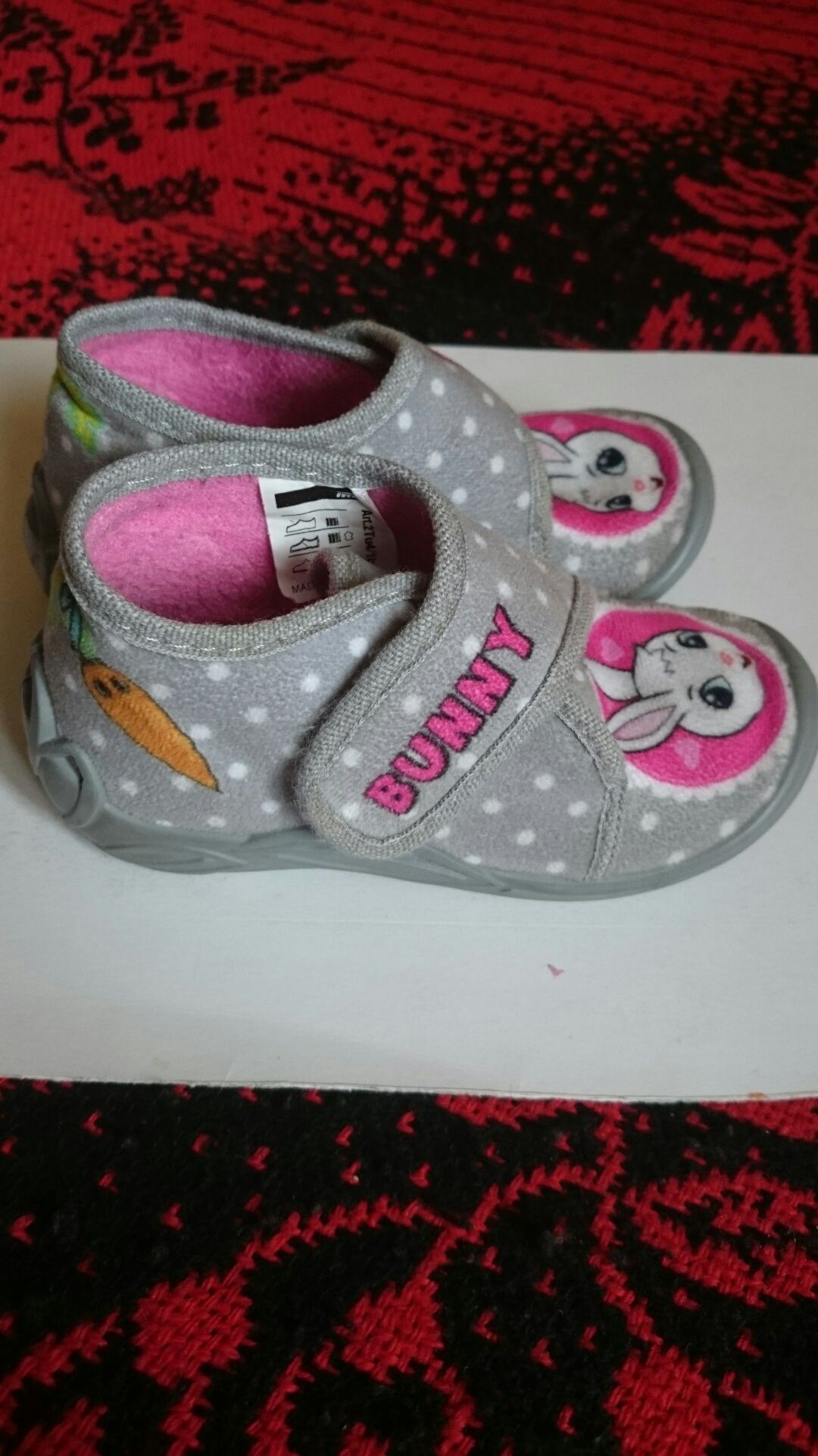 Buty kapcie tenisówki r24