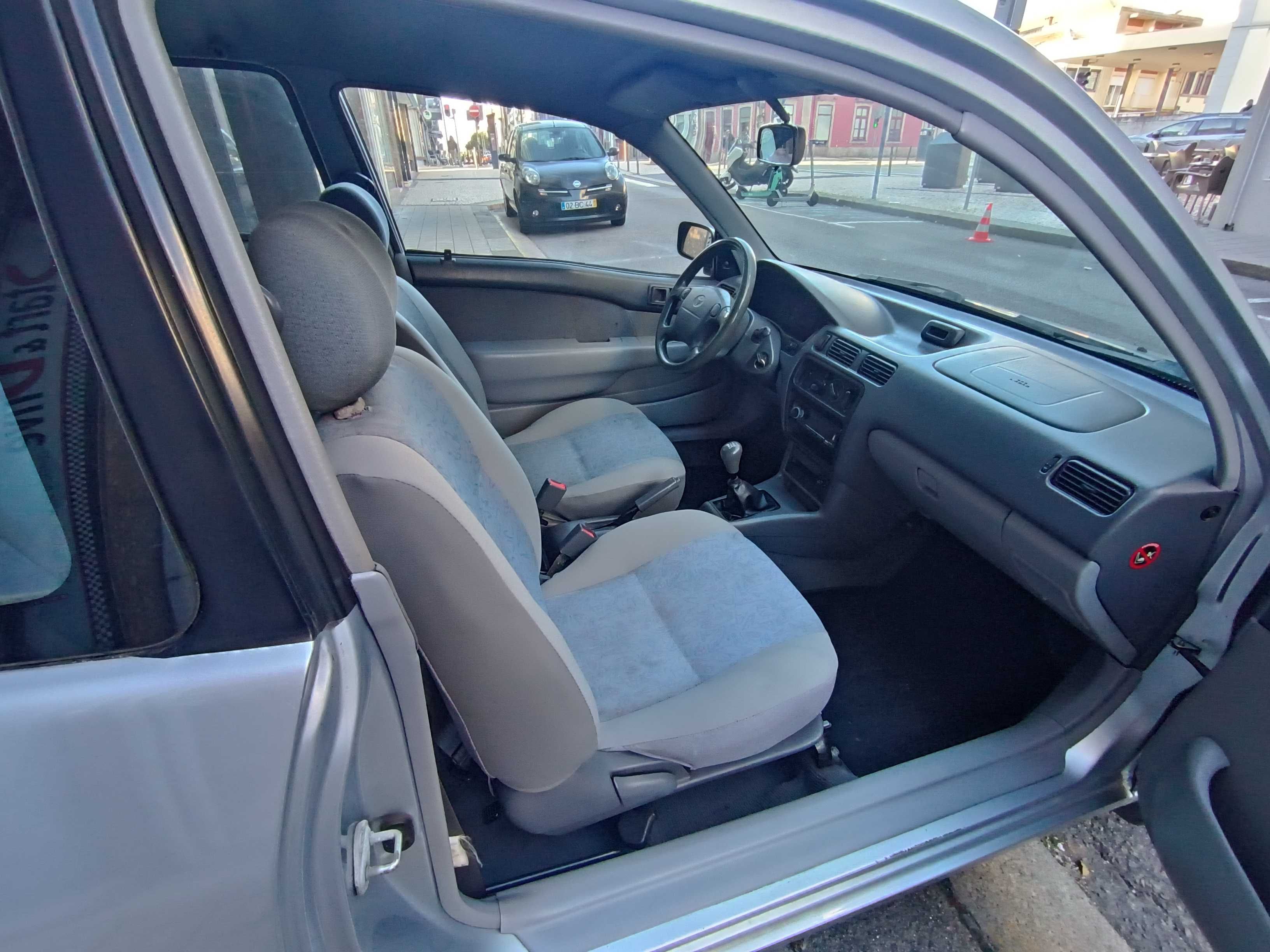TOYOTA STARLET 1.3i 3 portas