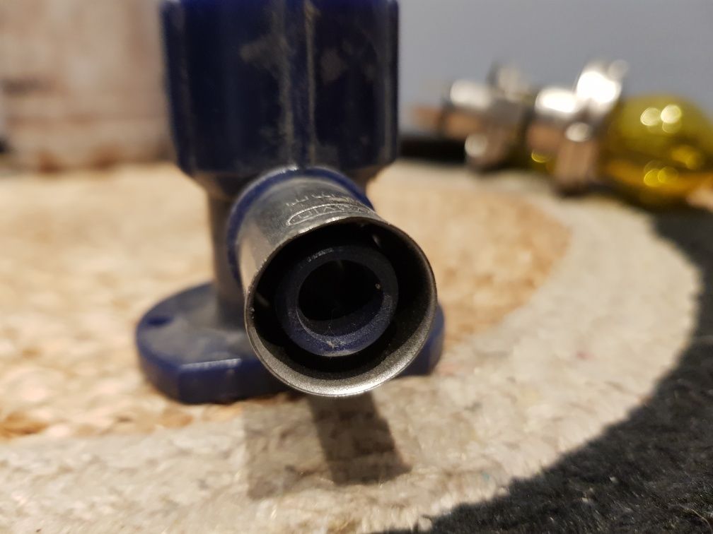 Kolanko wavin pex 16x1/2" sztuk 1