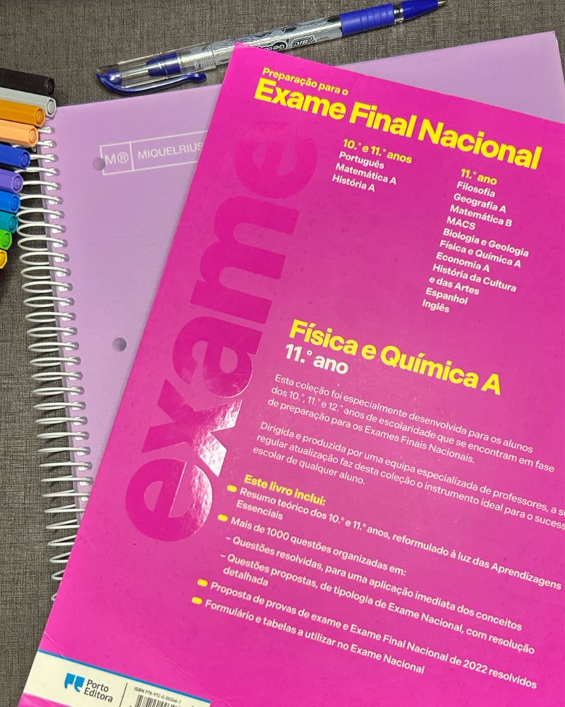 Livro de Exames-Física e Química A 11ANO Porto Editora