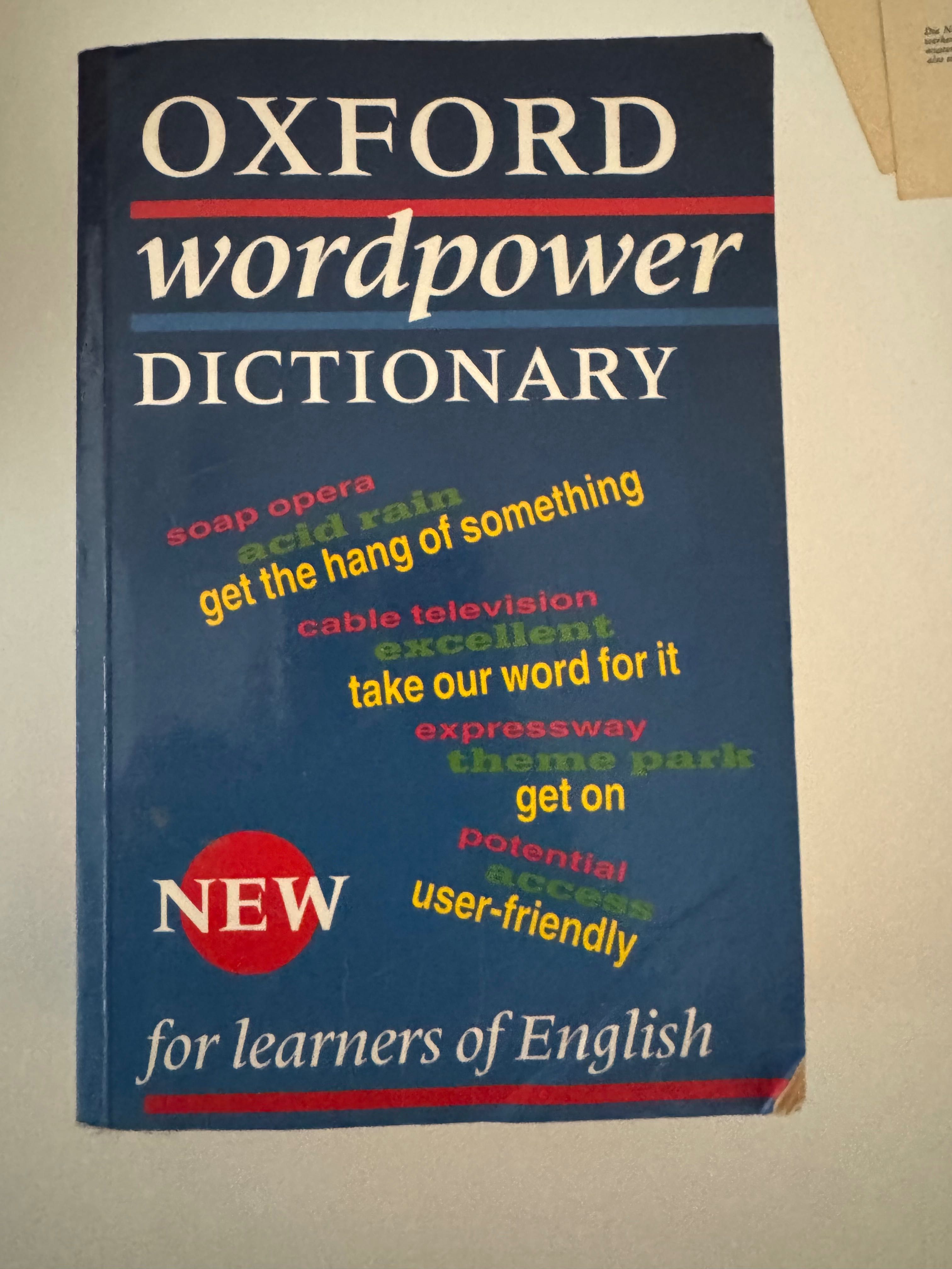 Dicionários de inglês / alemão e código comercial (3 EUR cada)