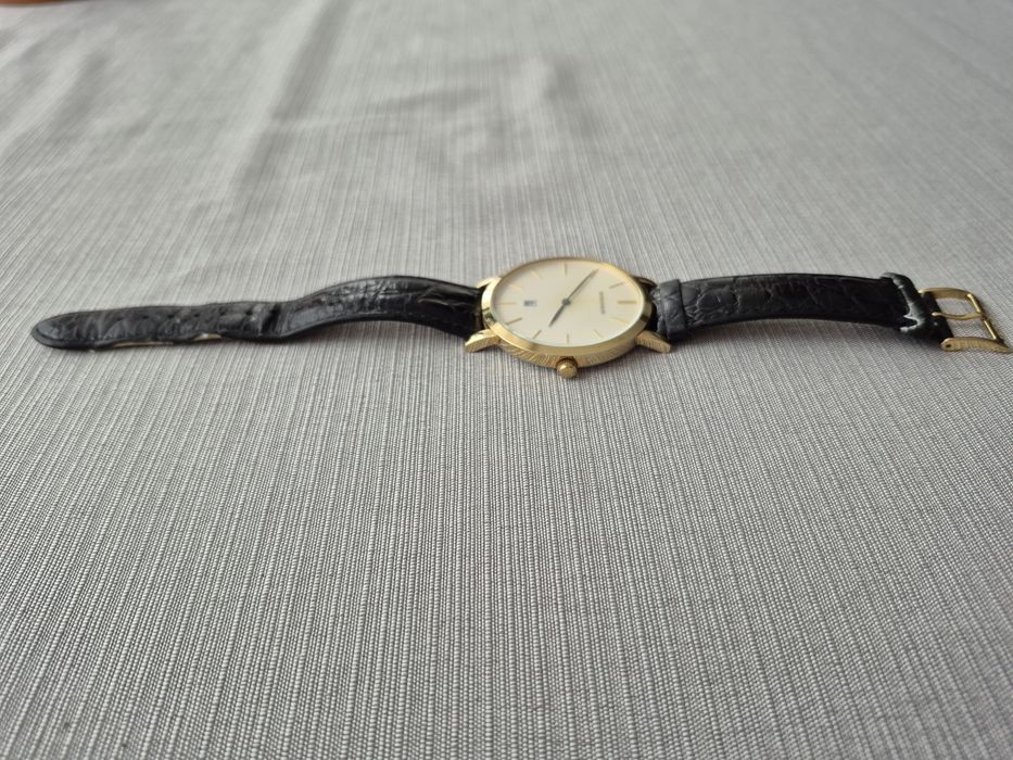 Годинник Romanson