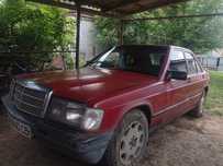 Mercedes-Benz 190