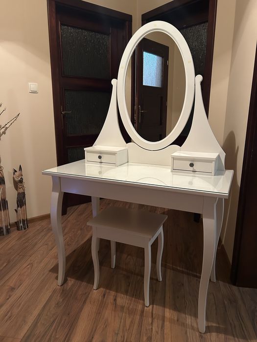 toaletka ikea hemnes + krzesło