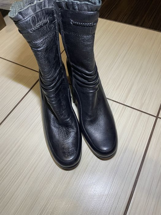 Стильні осінні чоботи, чорні, 37р — чудовий стан!