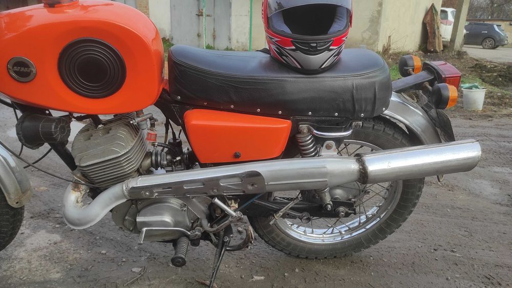 Мотоцикл ИЖ Планета спорт 350