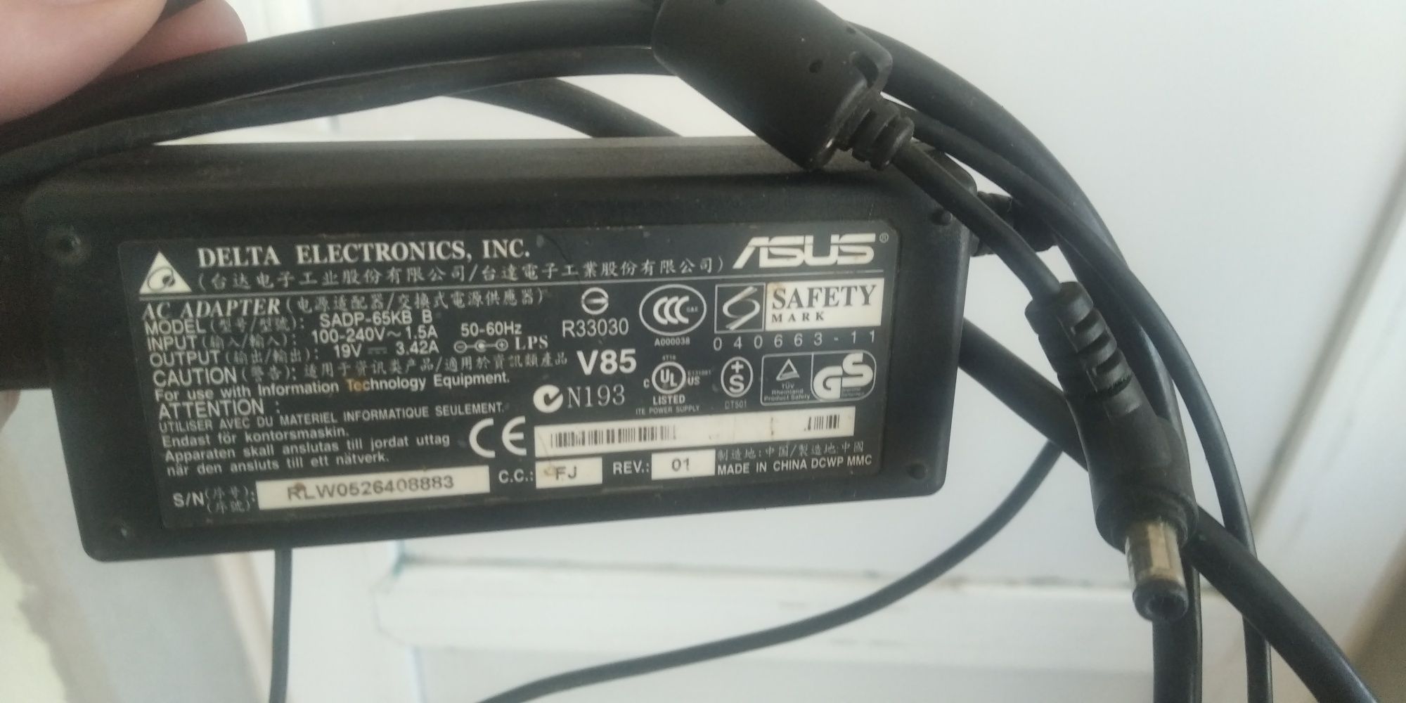 Блок питания Asus 19 В 3,42 А